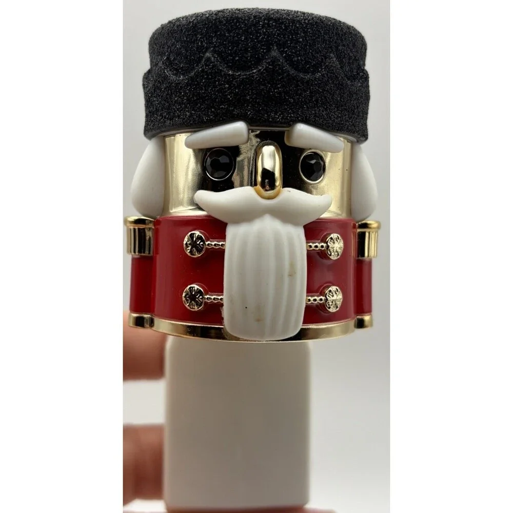 Bath & Body Works Nutcracker Wildflower Fragrance Plug